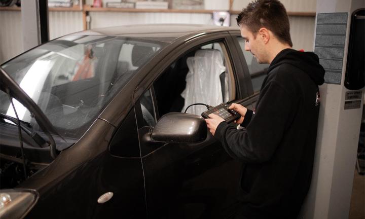 Rénovation intérieur et extérieure de voiture Toulouse